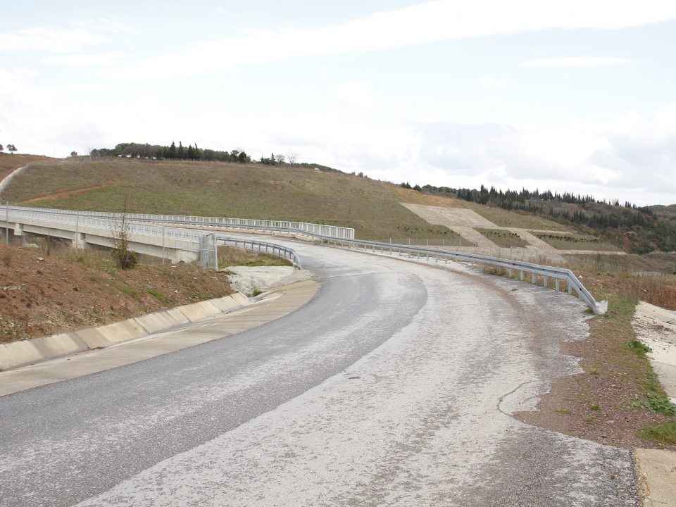 YUKARI TAVŞANLI OTOBAN ÜSTÜ KÖPRÜ GİRİŞ VE ÇIKIŞLARI DÜZENLENMESİ